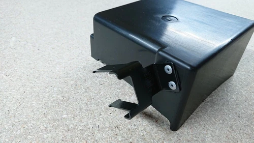 HOLDER, BATTERY