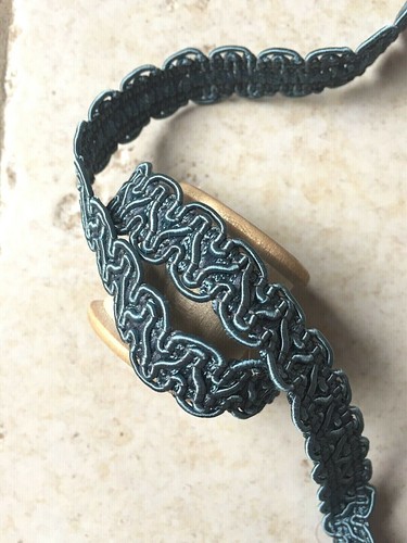 15 MM. WIDE TRADITIONAL UPHOLSTERY BRAID / GIMP / TRIMMING - 39 COLOURS. - Picture 43 of 49
