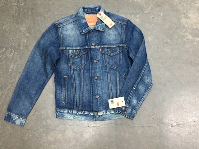 levi's premium trucker jacket