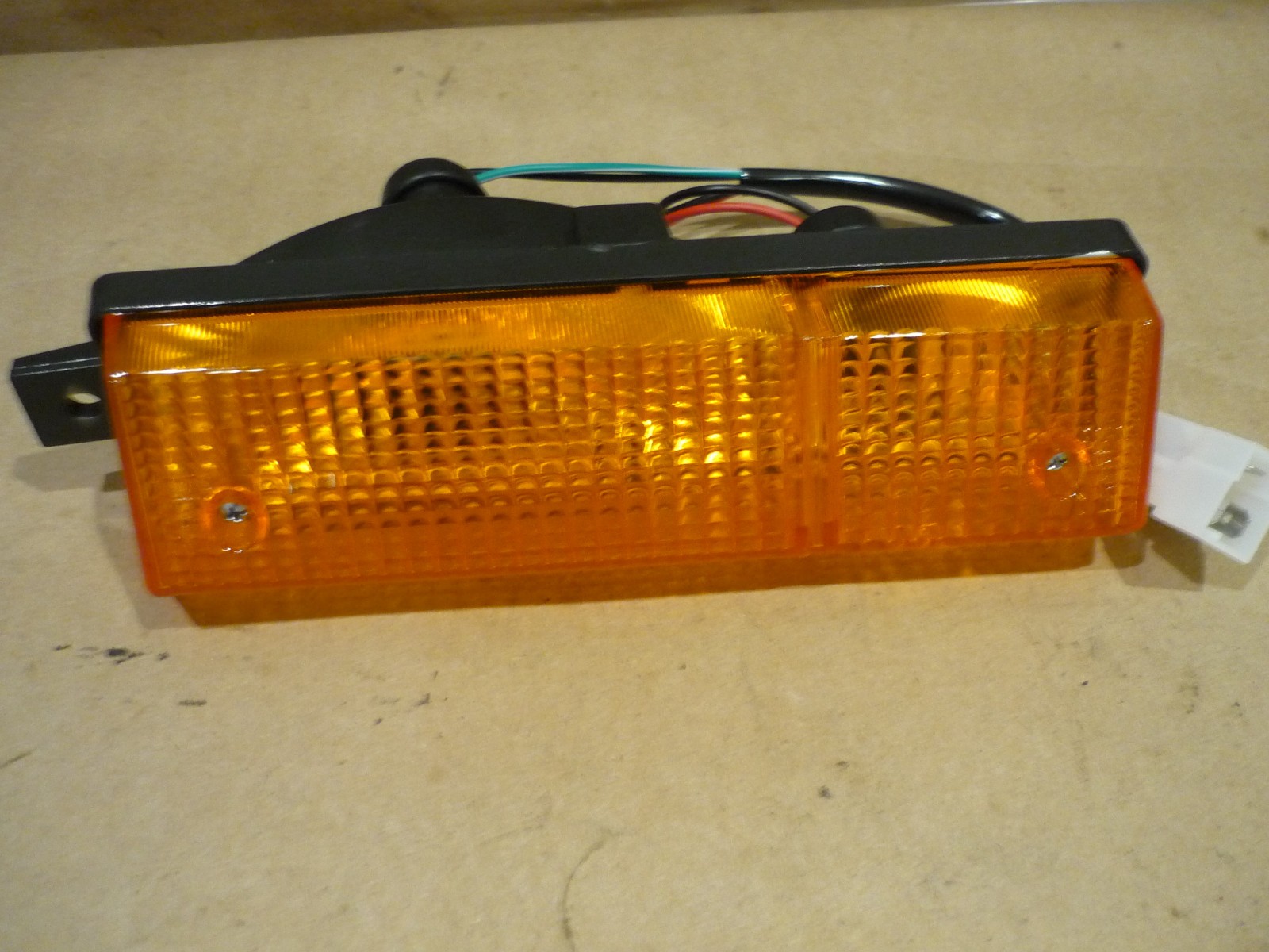 Ferrari 308  -LH Front Indicator Lamp Assy With Orange Lens-(NEW) - P/N 60123304