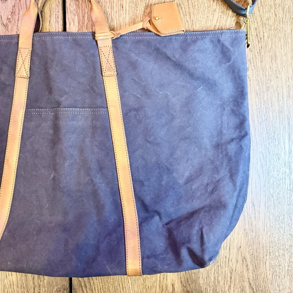 Bolso de viaje Madewell de cuero de lona negro 27x17x6 correa ajustable Foto 3 de 4