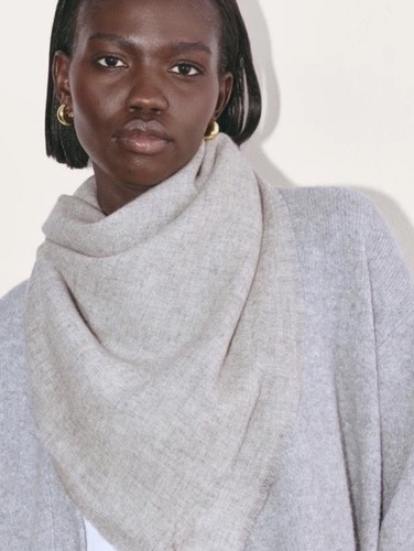Everlane 100% Cashmere Scarf Bandana Ivory MSRP $88 - Picture 2 of 5