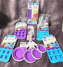 Cake And Cupcake Decorating Baking Supplies Tools Silicone Bake With Love NWT