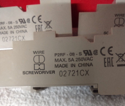 Automation & Safety Relay Socket/ Max 5A/ 250 VAC/ LOT OF 3/ OMRON P2RF-08-S
