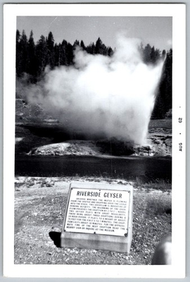 #ad Vtg Bamp;W Snapshot Riverside Geyser Erupting Yellowstone National Park Wy Aug 1962 $12.99