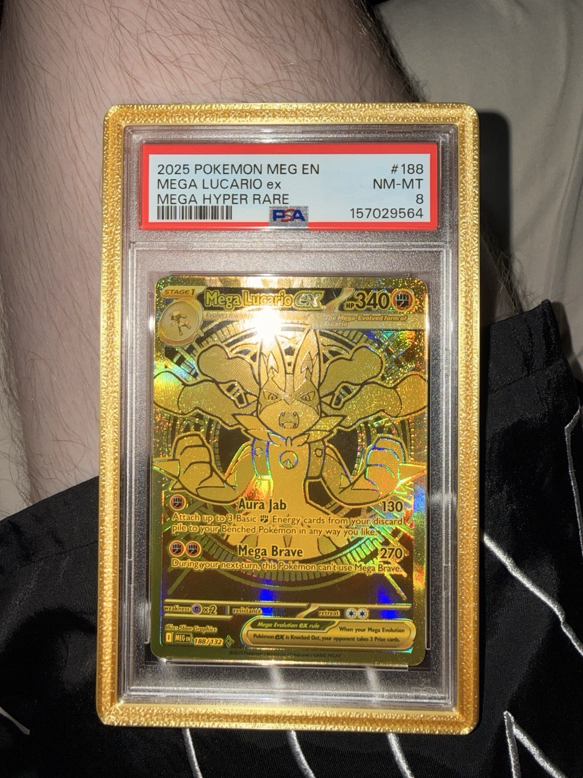Mega Lucario EX 188/132 Me01: Mega Evolution Holo PSA 8