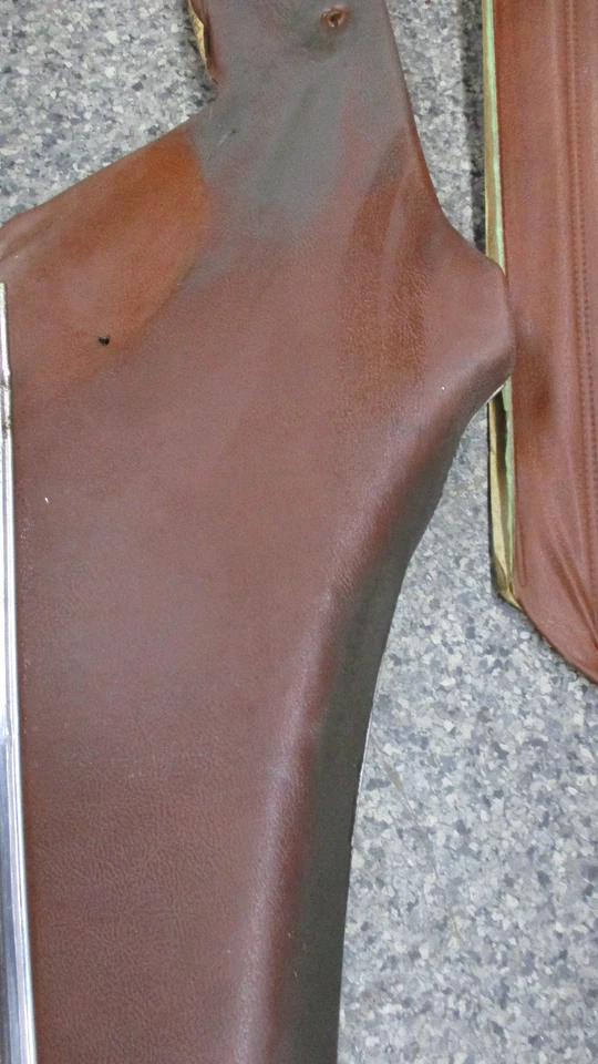 OLDSMOBILE CUTLASS 1970-1972 PANEL INTERIOR TRASERO MOLDURA INTERIOR CUARTO Foto 3 de 4