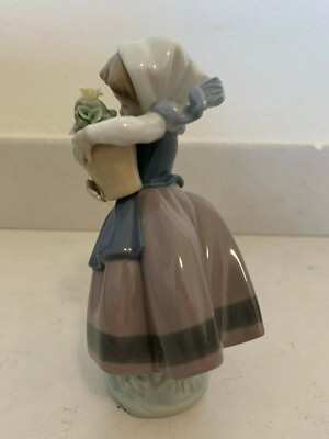 美品　LLADRO Lladro 1983 GIRL WITH FLOWERS PORCELAIN FIGURINE | eBay