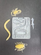 Vintage 1964 Mattel Creepy Crawlers Thingmaker Mold 4477 059 9B Worm Lizard Bugs