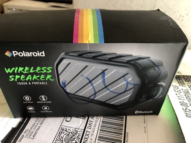 polaroid wireless speaker tough and portable
