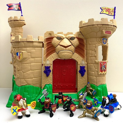 VTG 98’ Fisher Price Great Adventures Magic Lion Castle w/ Figures
