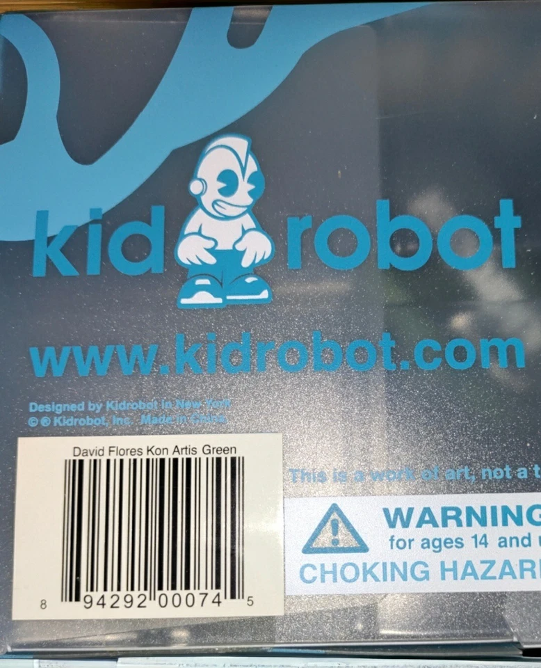 Kon Artis (Green) by Dave Flores - 8.5" 2006, Kidrobot - Ltd to 100, Loose/Comp. - Image 3 of 4