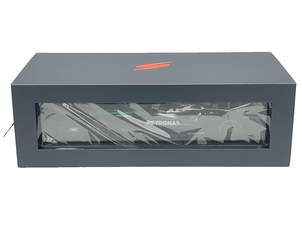 Lewis Hamilton Mercedes 2024 AMG W15 Winner British GP Diecast F1 Car 1/18 Spark