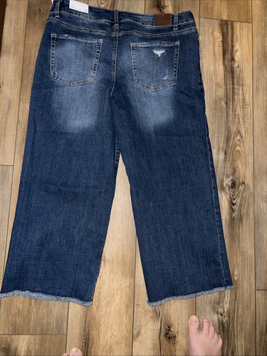 NWT Crop Jeans by maurices™ Size 16 Mid Rise Classic 24” Straight Crop/Cut Off - Picture 5 of 10