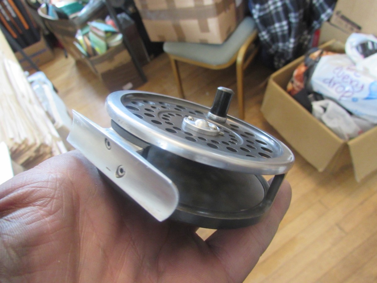 V good used Vintage Hardy alnwick Marquis 7 trout fly fishing reel