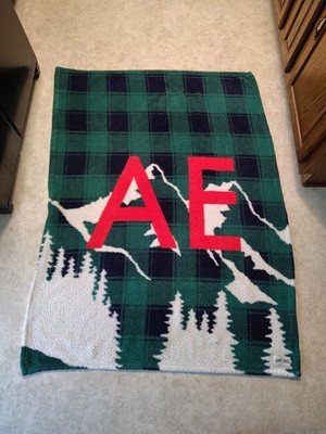 American Eagle Outfitters Fleece Throw Blanket 50x60 Inches