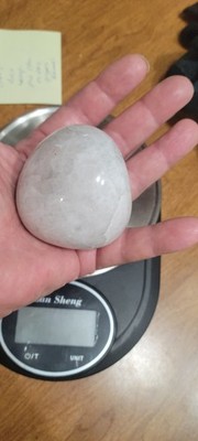 Quartzite/Quartz Snow-ice look Rock, 297gr, illuminates with white light, c pics