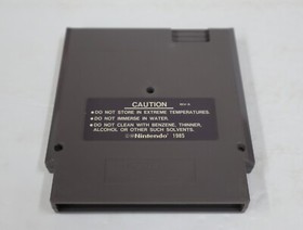 R.C. Carro Pro-Am (NES, 1988) solo 3 tornillos