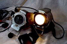 2 Photogenic Machine 7800 Fresnel Minispots w/ Barn Doors. Tested, see notes.