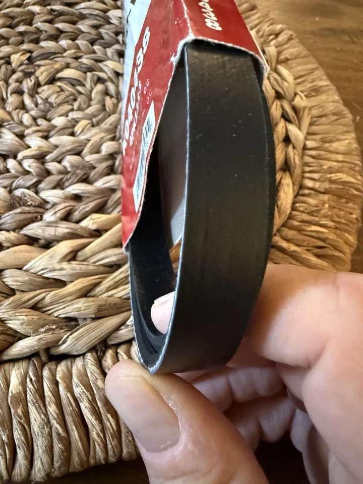 Cinturón serpentino Gates K040438 para Toyota Tacoma 1999-2004 Foto 4 de 4