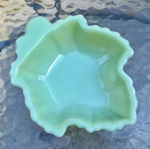 Vintage Fire King Jadeite Glass Maple Leaf Candy Dish Spoon Rest Made USA