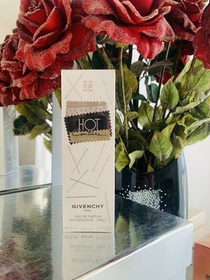 HOT COUTURE GIVECHY - EAU DE PARFUM (50 ML) SPRAY - DISCONTINUED VINTAGE RARE.
