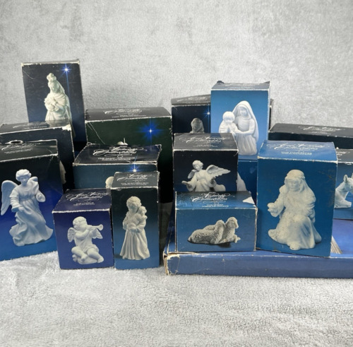 Avon Nativity Collectibles Lot 18 Pieces Porcelain Figurines Angel Stable Cherub