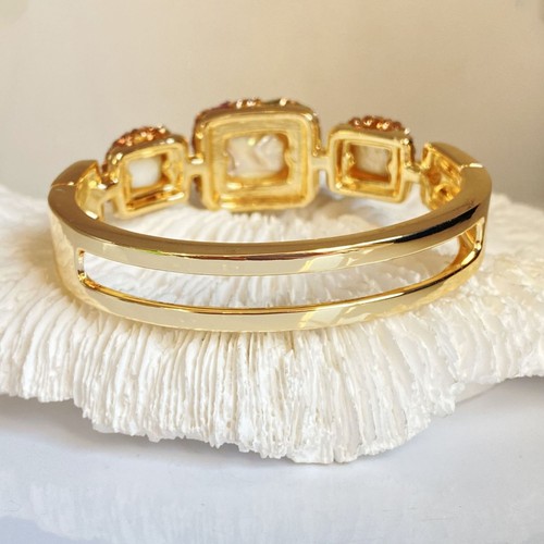 Hermoso! Brazalete Natural Mar del Sur Blanco Keshi Perla Barroca Incrustación Oro 6.2" - Imagen 3 de 10