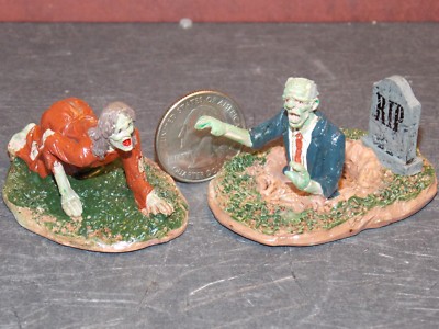 Dollhouse Miniature Halloween Zombies Graveyard Set 1:24 Half inch scale C186