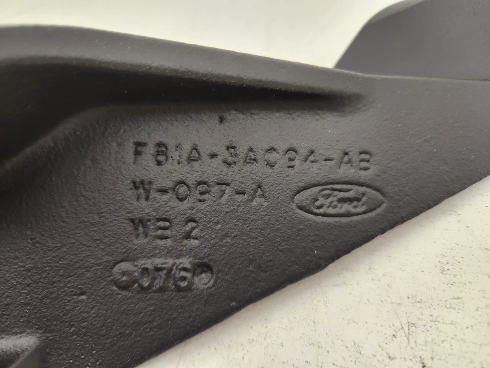 Оригинальный сверхпрочный кронштейн для гусеничной шины 1999 Ford F250 F350 4x4 F81A-3A094-AB - Изображение 4 из 4