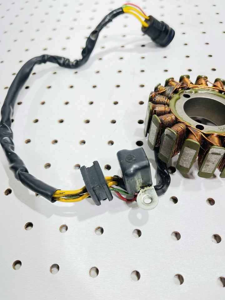 Estator Magneto 2006 - 2009 Husqvarna TE250 / TE 250 FABRICANTE DE EQUIPAMENTO ORIGINAL - 7J23 Stock STATOR - Imagem 3 de 4