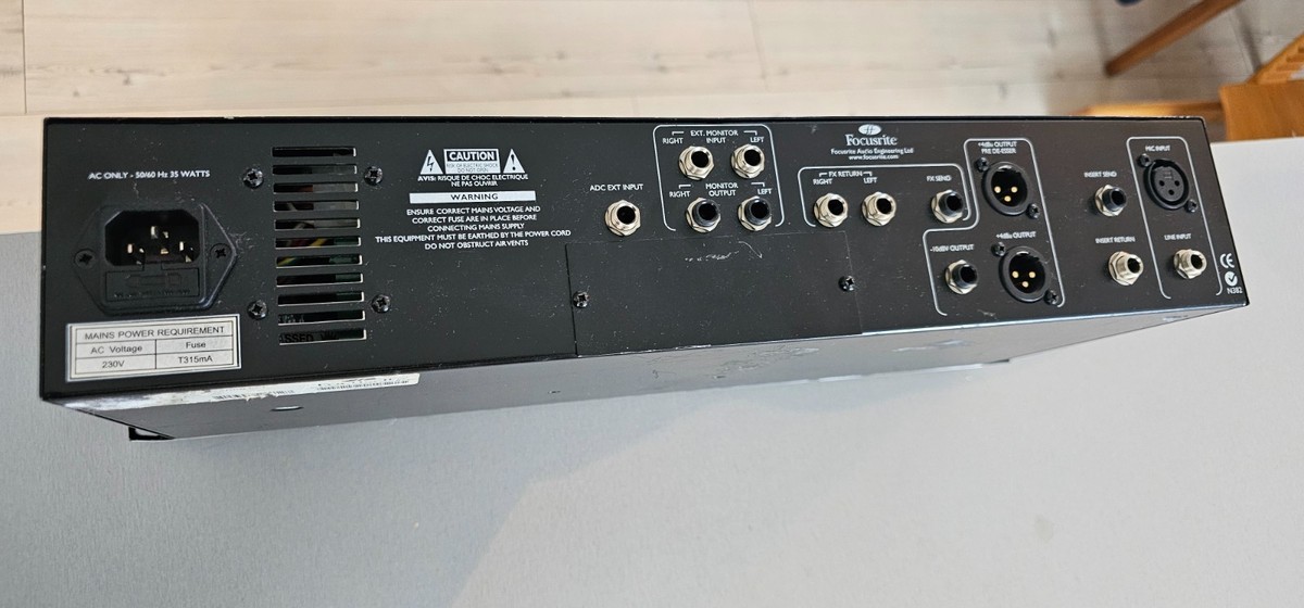 【メーター反応OK】Focusrite VoiceMaster Pro 120V メーター反応OK】Focusrite VoiceMaster Pro 120V 【公式通販】