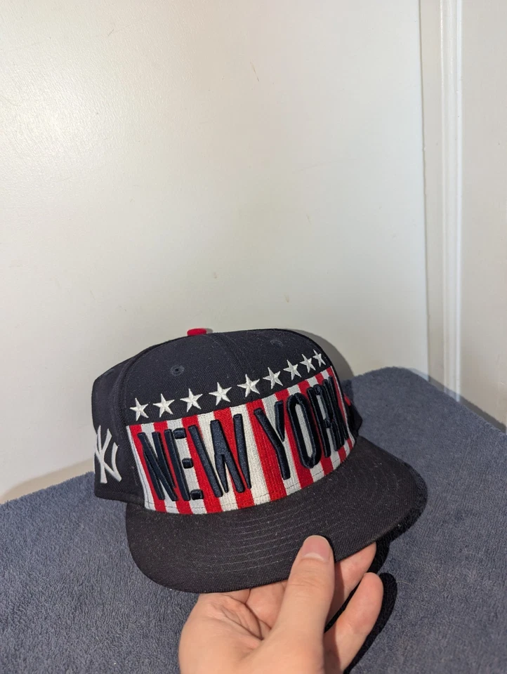 New Era New York Yankees 59Fifty Fitted Hat Size 7 1/4 USA Flag Logo Blue Wool - Image 2 of 4