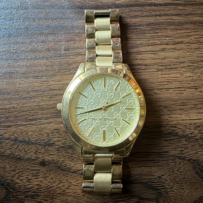 Michael Kors Women s Gold-Tone Quartz Analog Watch, Stainless Steel Bracelet