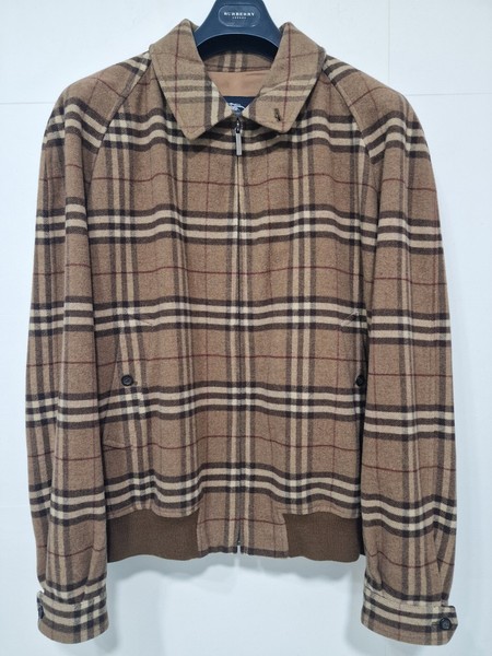 Burberry Tartan  Notilman. Talla L.