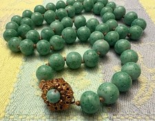 VINTAGE MIRIAM HASKELL Jade Colored GREEN Speckled BEADED NECKLACE - Free Shipn