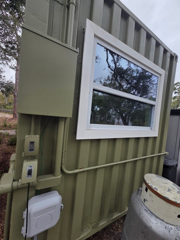 40ft Contemporary Tiny House, 1 Bed 1 Bath, Steel/Wood, Modern Interior - Image 4