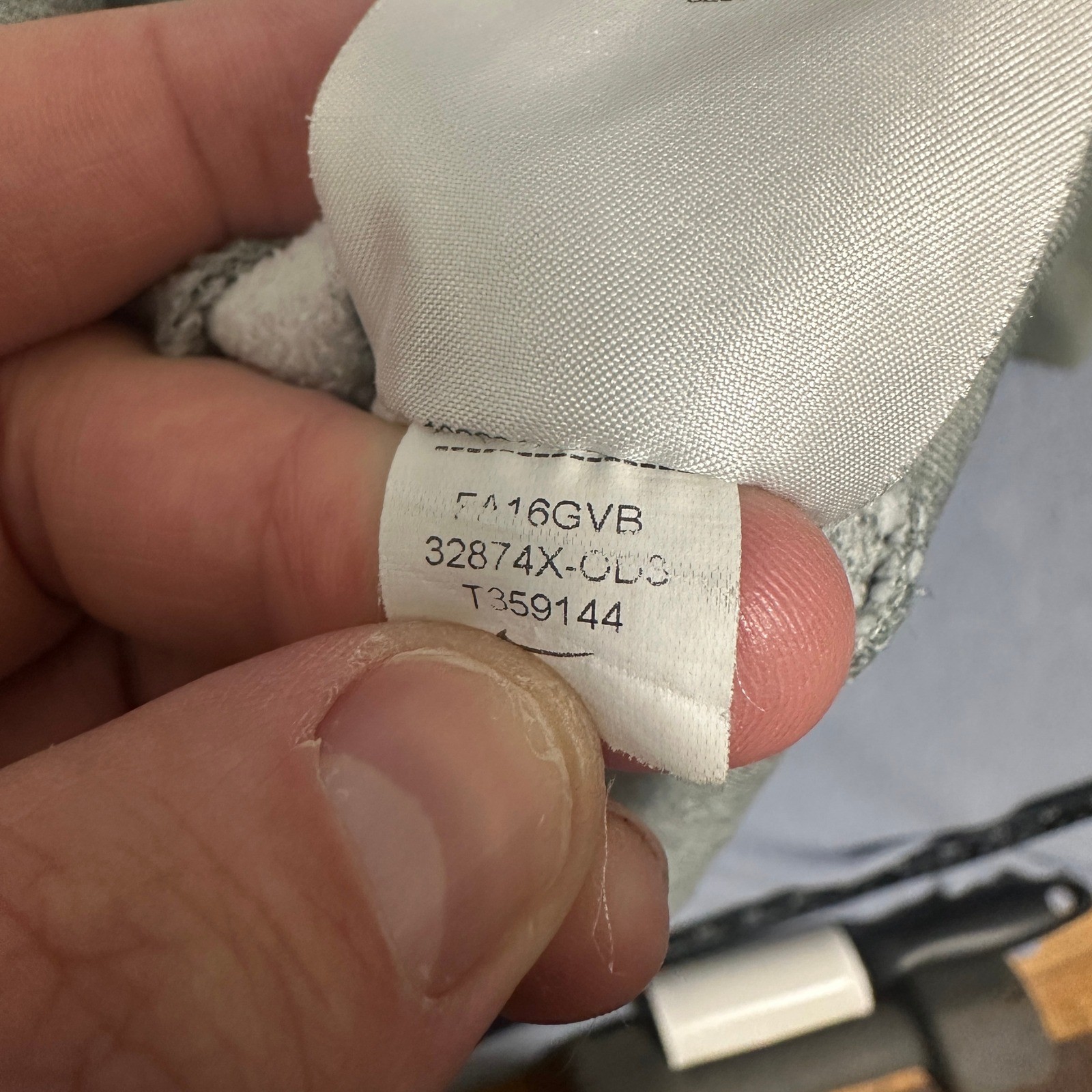 Nike Oregon Ducks Football Therma-FIT Hoodie Pullover NCAA Gray Mens Size Small thumbnail 10