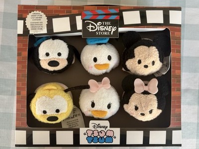 New Disney Cast Member Exclusive Tsum Tsum 6 Piece Set Mickey and Friends NIB