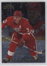 1996-97 Flair Nicklas Lidstrom #28 HOF 0nr3