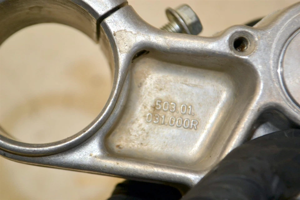 KTM 250 SX 380 300 EGS abrazaderas triples árbol vástago inferior 50301032014 1997-1999 Foto 4 de 4