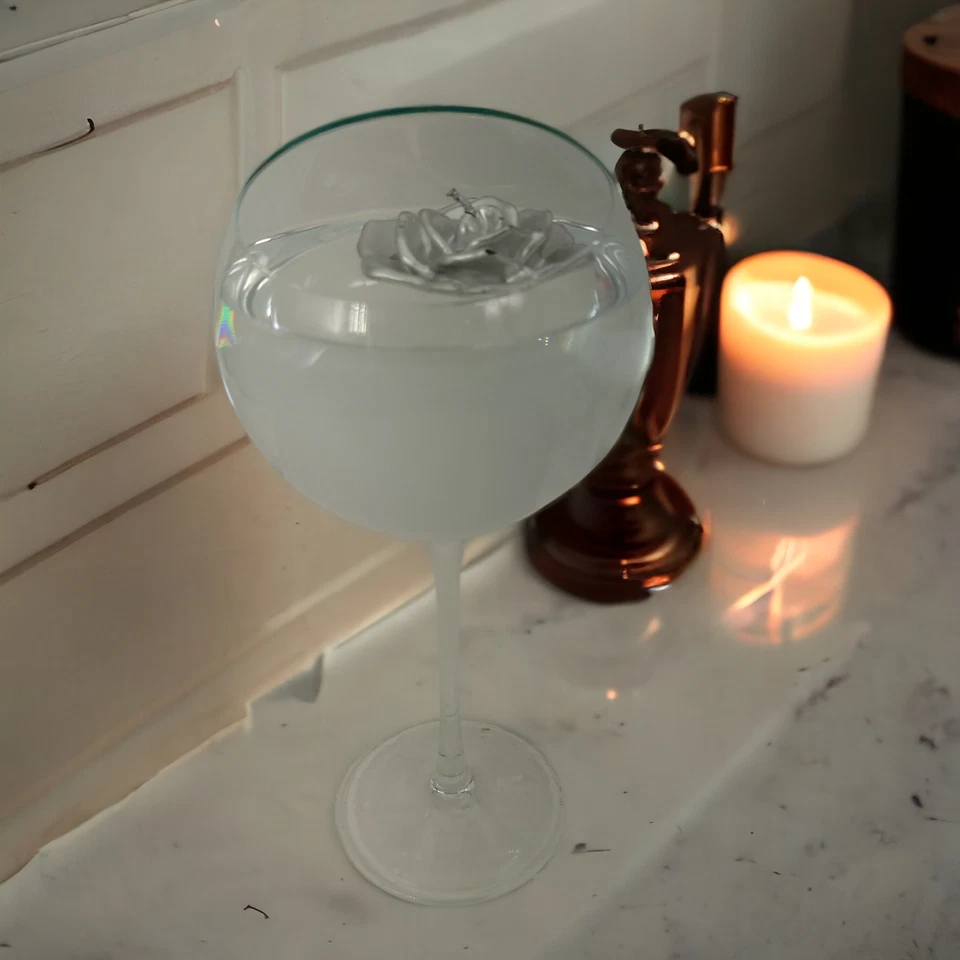 Lote de 30 Velas Rosa Flotante Mezcla SIN USAR Perfumadas y Sin Perfume Tamaños Surtidos Foto 2 de 4