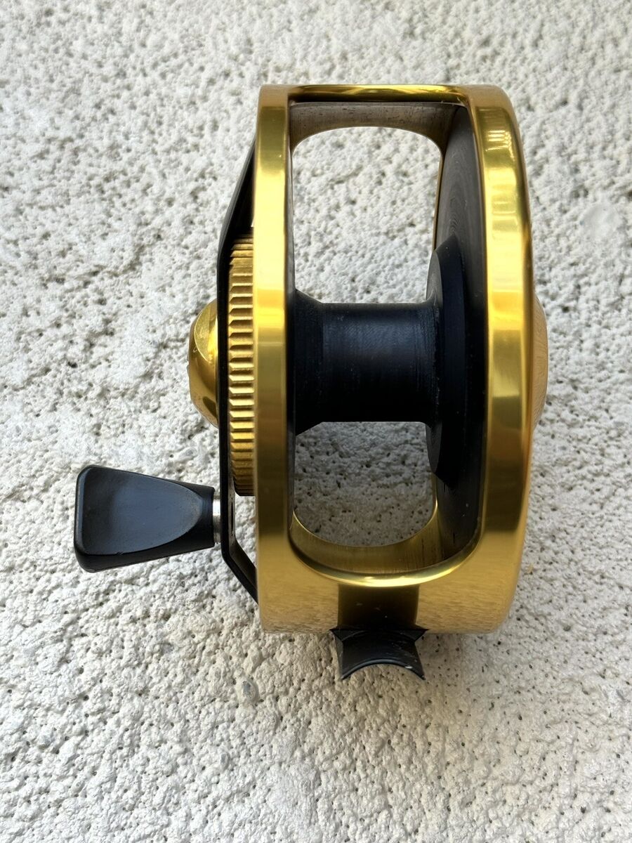 Fenwick World Class 8 Fly Fishing Reel With Case Very Nice Fenwick World Class 8 Fly Fishing Reel With Case Very Nice