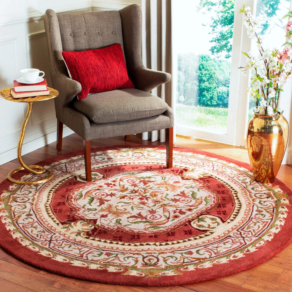 SAFAVIEH Classic Collection CL755A Handmade Burgundy Rug - Image 2 of 4