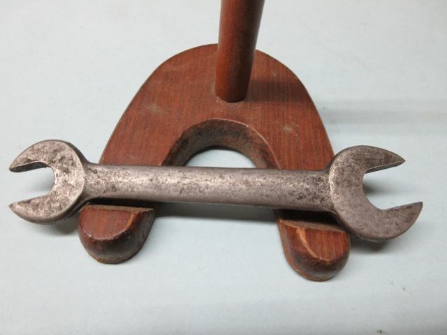 Picture 2 of 2