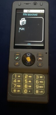 Retro 2000er Sony Ericsson Walkman W910i - (weiß) Schiebehandy (drei)