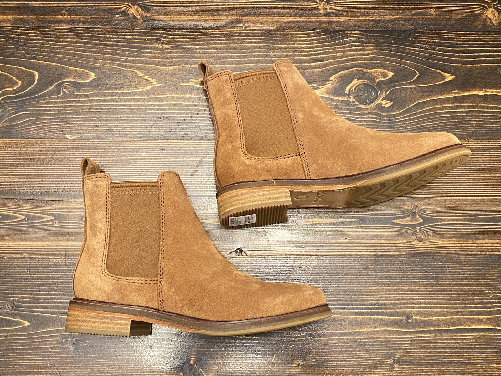 clarks arlo chelsea boots