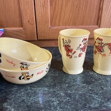 Vintage Walt Disney Productions Mickey Mouse Plastic Bowls Cups Set