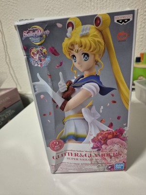 Super Sailor Moon Glitter & Glamours Bandai