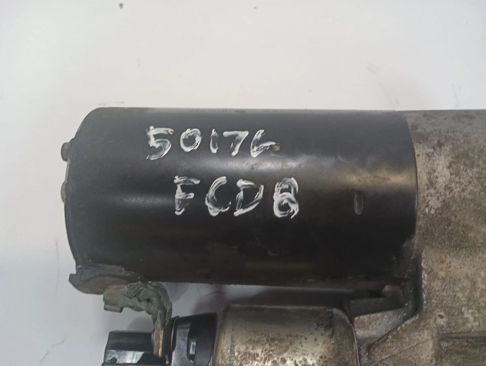 Starter Motor from 2008 Volkswagen Touareg 3.6L 12124801 - Image 2 of 4